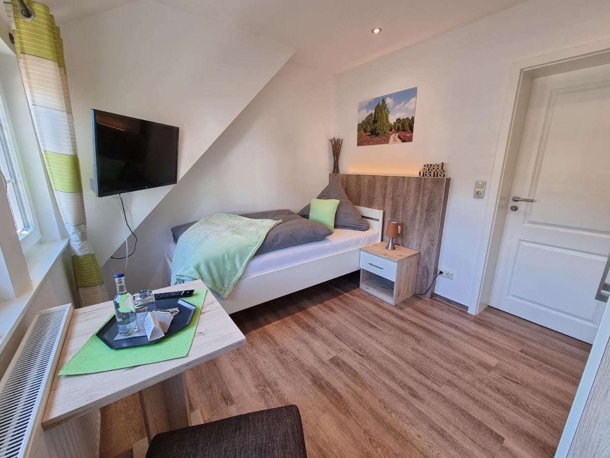 Landhotel Hof Barrl Schneverdingen Habitación foto